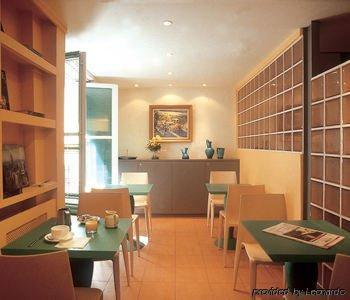Des Canettes Hotel Parijs